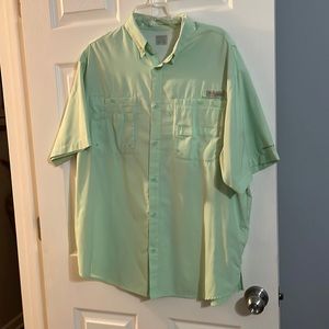 Men’s Columbia button up